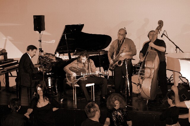 min 2006 12 16 beaune boogie 359 sepia